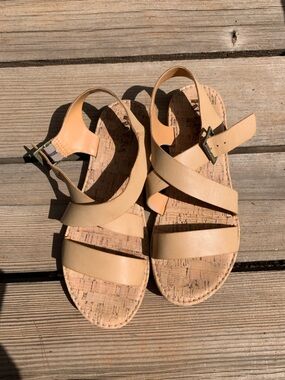 Kork-Ease Women's Beige Leather Cork-Strap Sandals